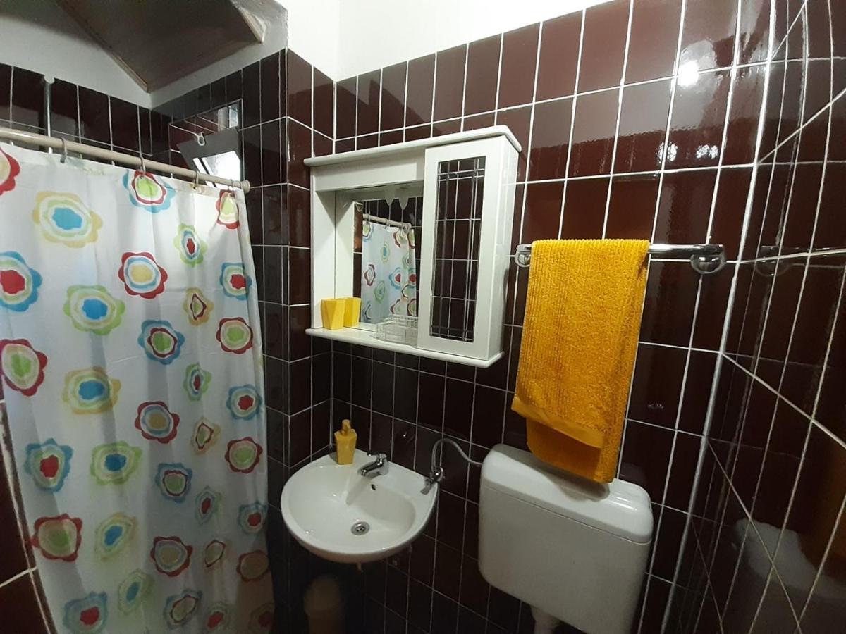 Apartment Tonci Раб Екстериор снимка