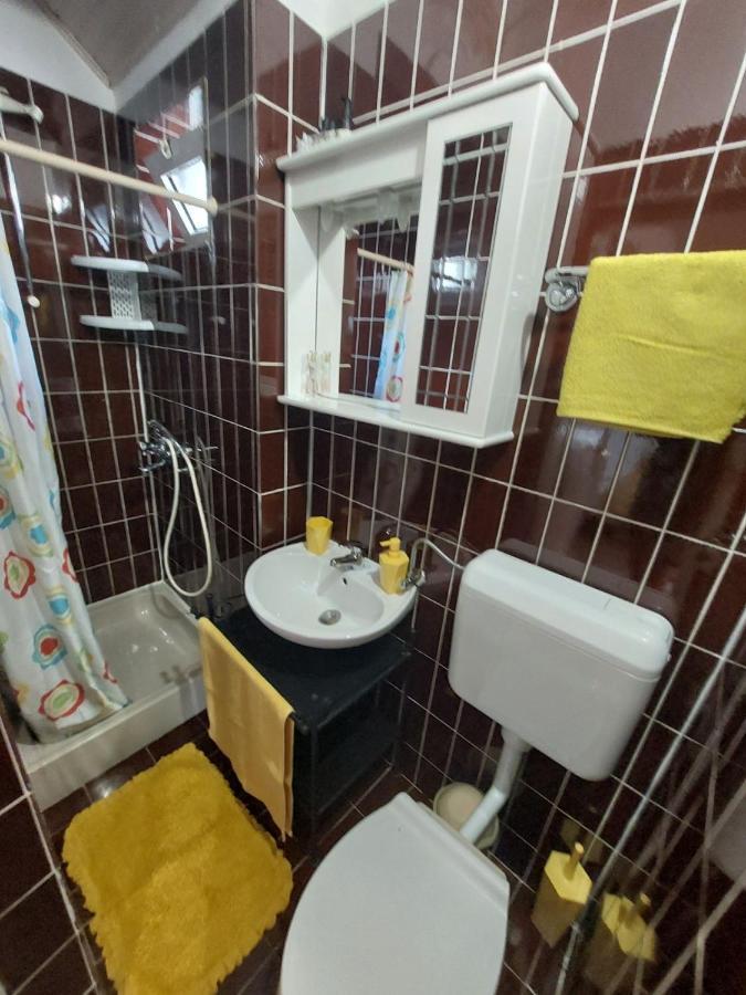 Apartment Tonci Раб Екстериор снимка